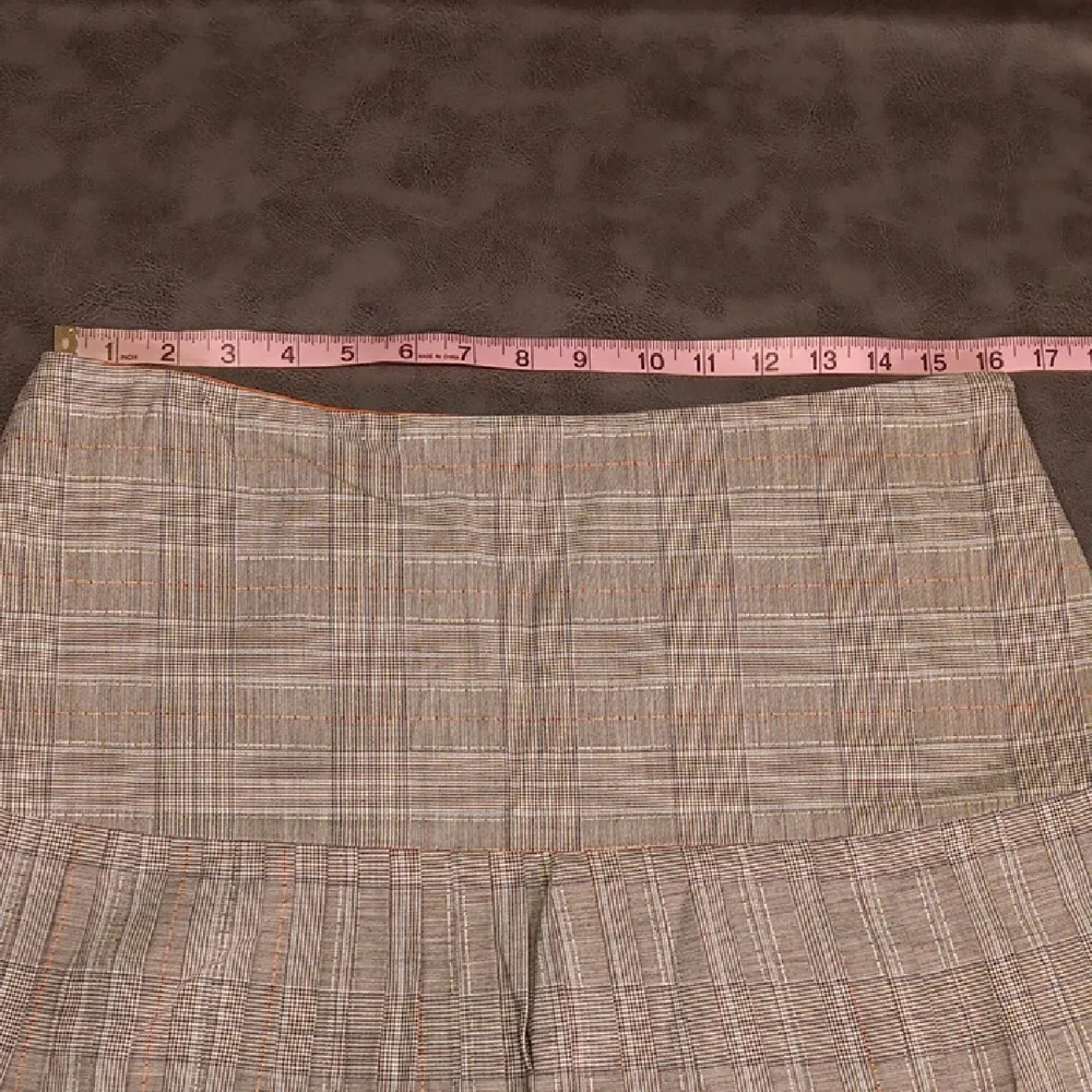 Elie Tahari Grey With Orange Details Pleated Plaid Mini Skirt